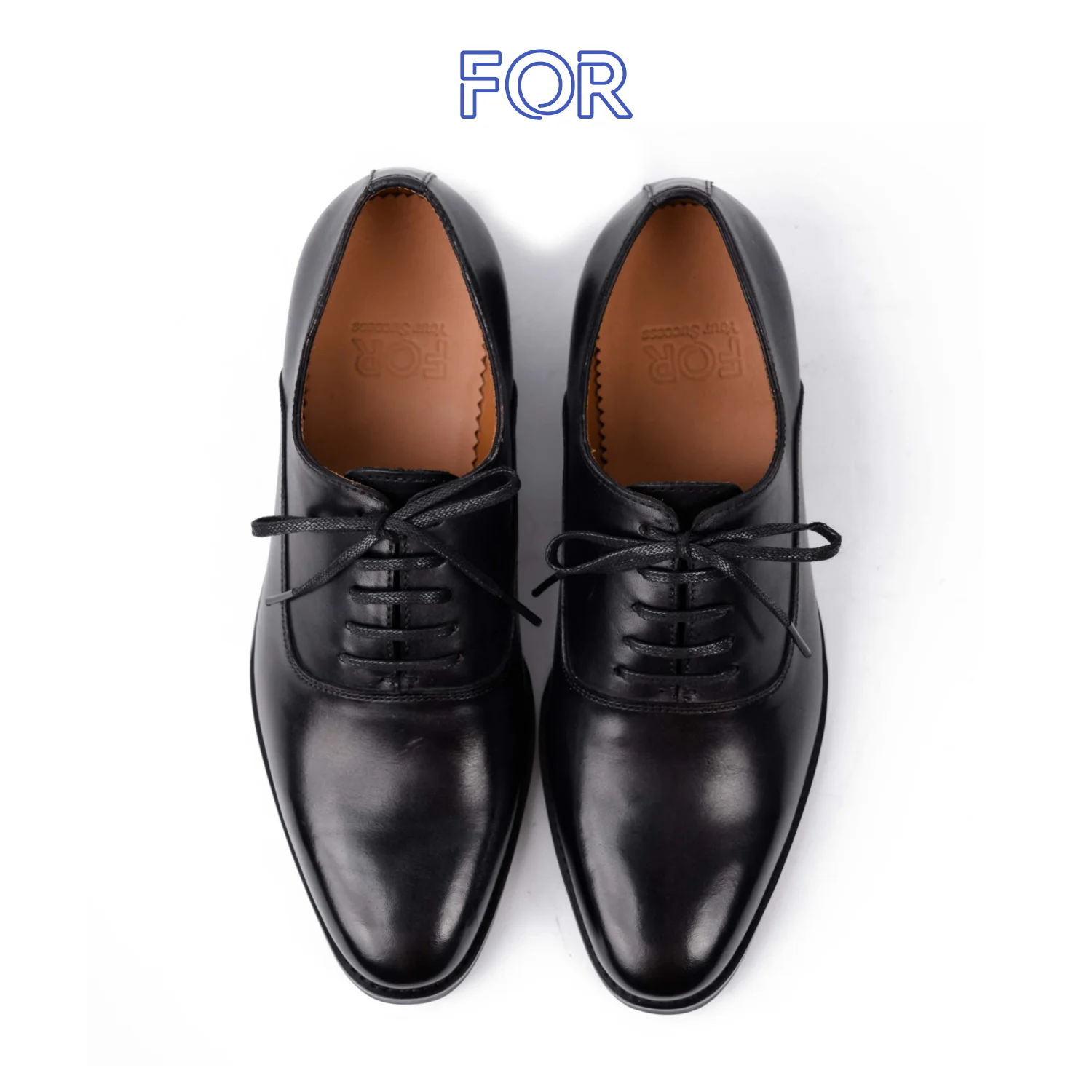 GIÀY PLAIN-TOE OXFORD DA BÒ PATINA MÀU ĐEN OF06