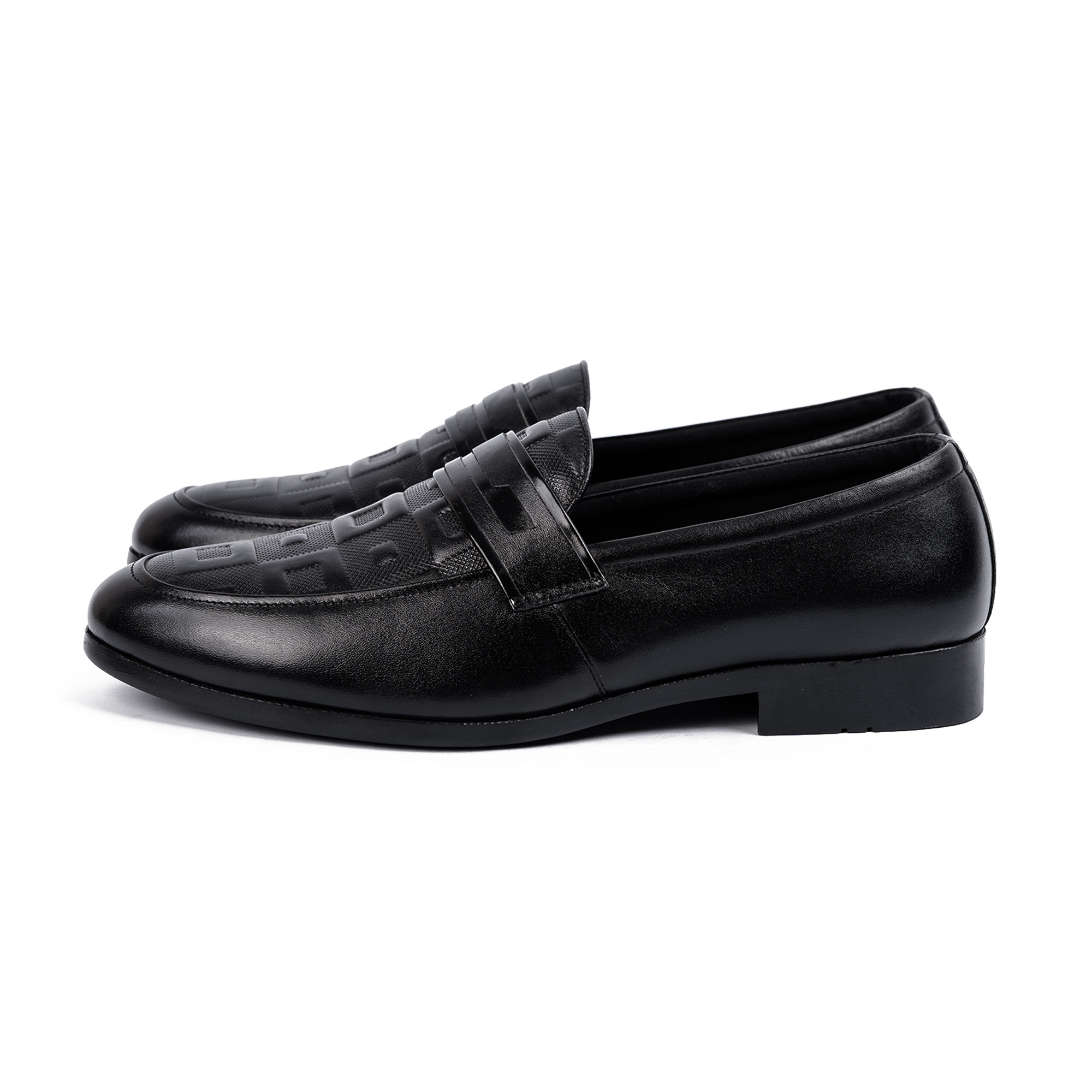 GIÀY LOAFER DA BÒ VÂN HOẠ TIẾT VUÔNG PLF09