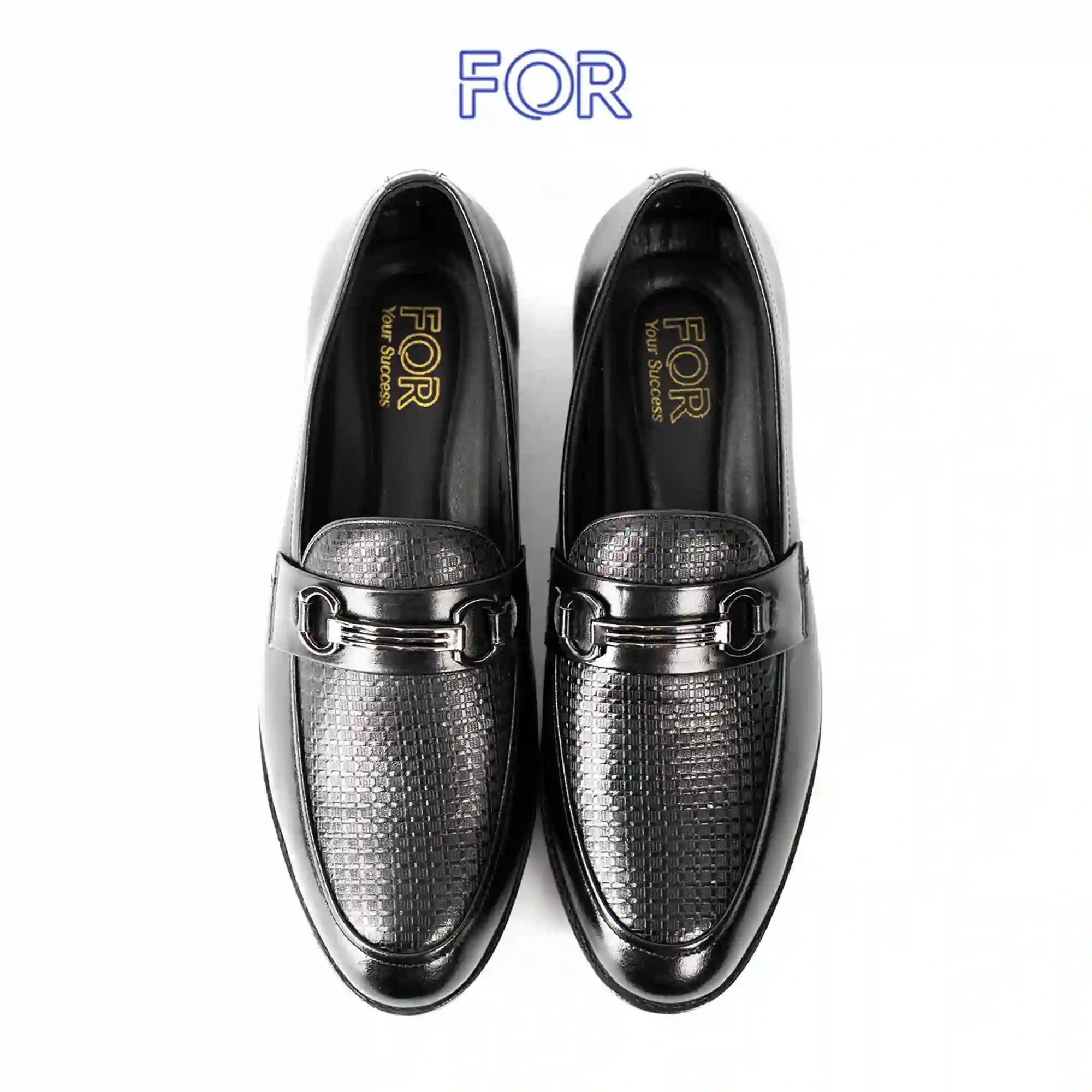GIÀY HORSEBIT LOAFER DA BÒ MÀU ĐEN CÓ KHUY HLF13